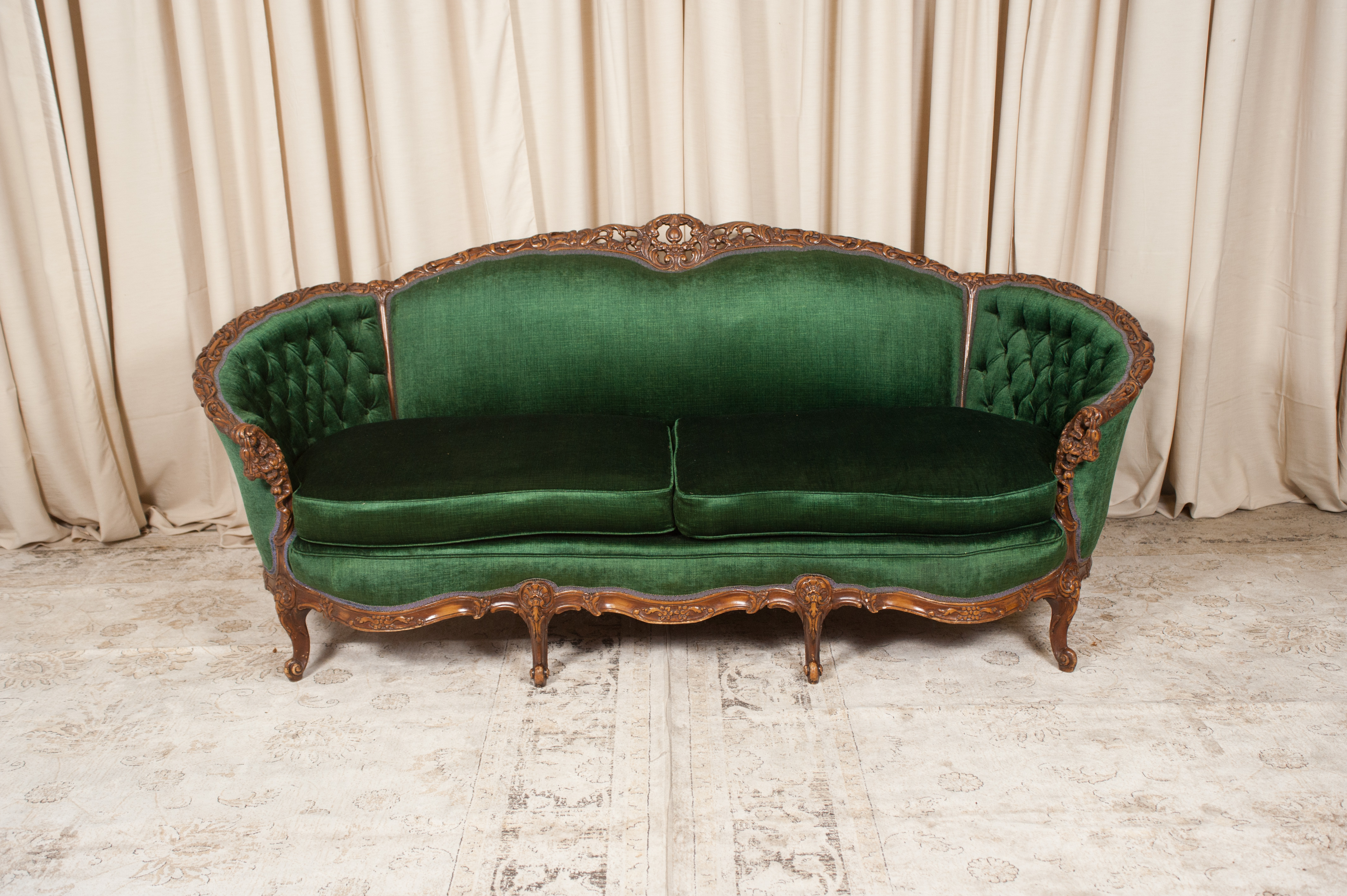 Vintage Velvet Sofa 20 Velvet Couches That Add Sophistication And